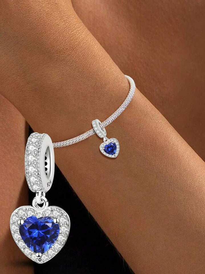 Colgante en forma de corazón azul