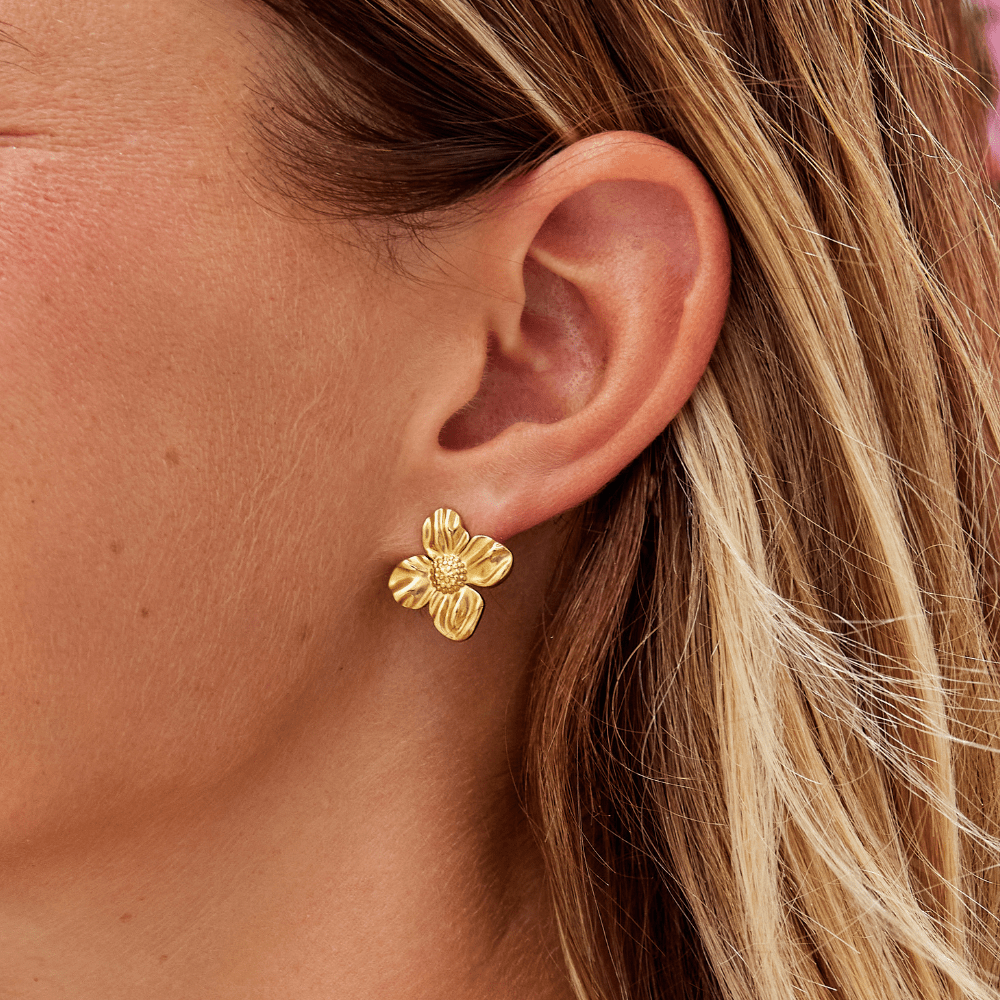 Pendientes florales dorados 18K