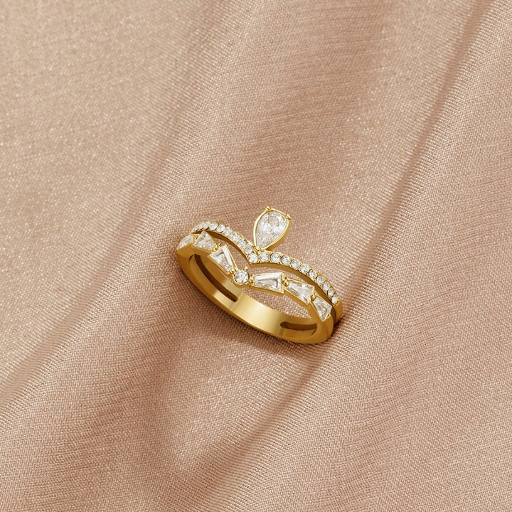 Anillo 18K dorado Lilly cristal