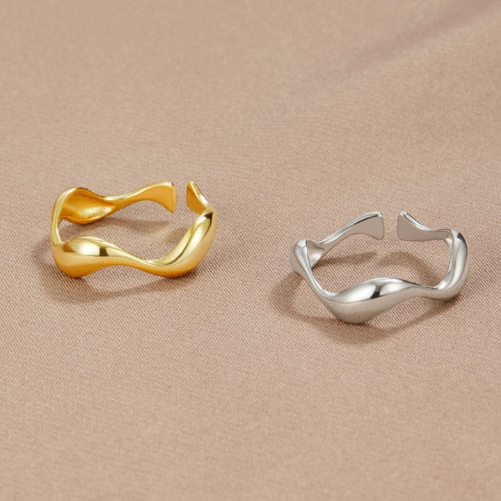 Anillo 18K oro ondulado