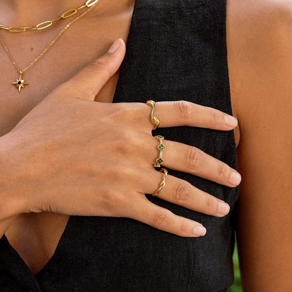 Anillo 18K oro ondulado