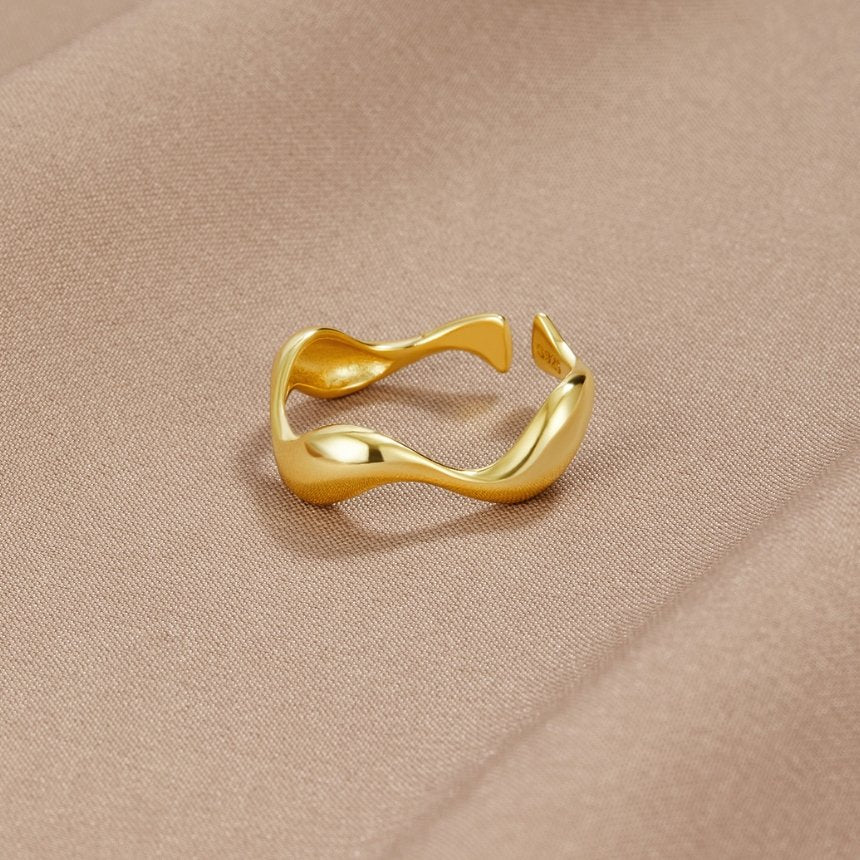 Anillo 18K oro ondulado