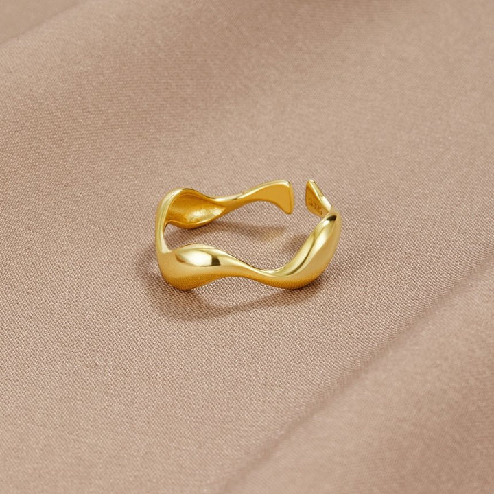Anillo 18K oro ondulado