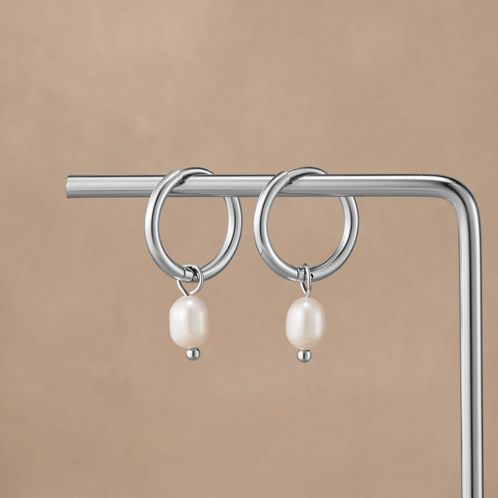 Pendientes de aro plateados Bella de perlas de agua dulce