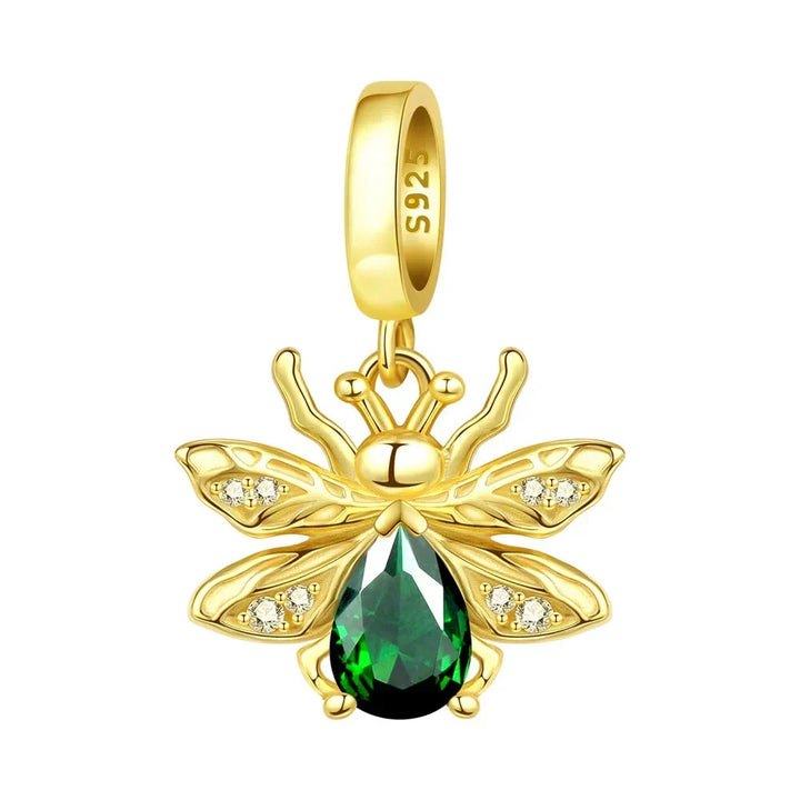 Colgante dorado de escarabajo