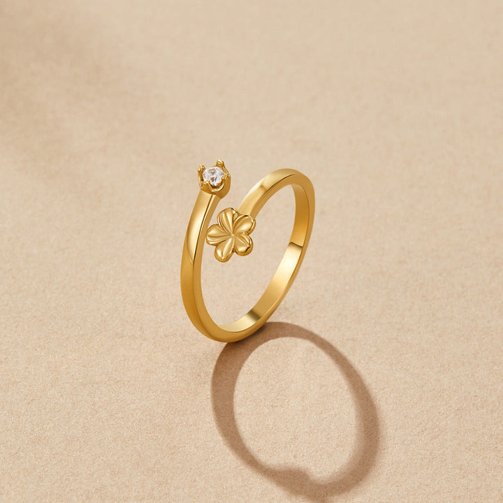 Anillo dorado floral