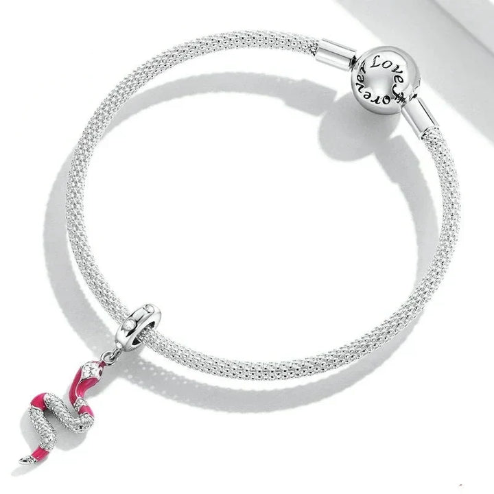 Collar con serpiente