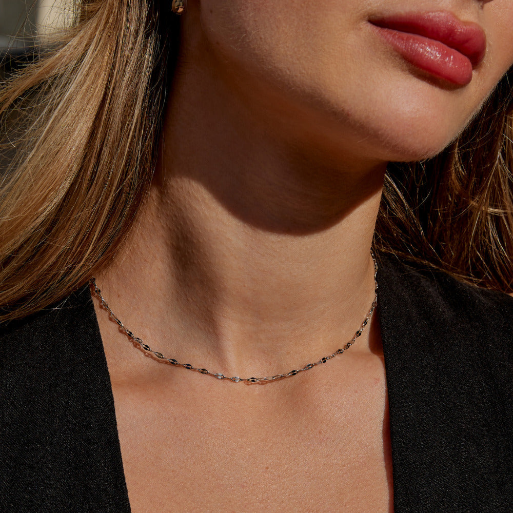 Collar plateado Leila