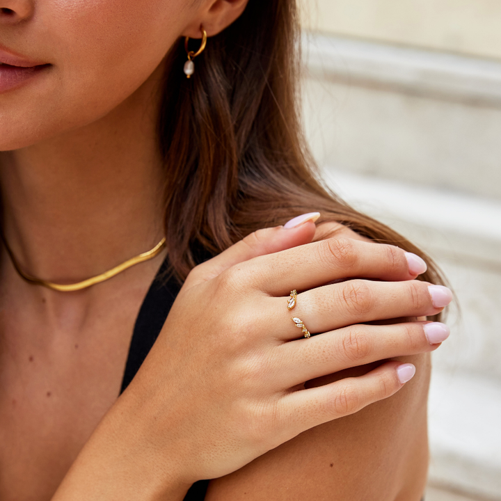 Anillo enredadera Lily cristal dorado