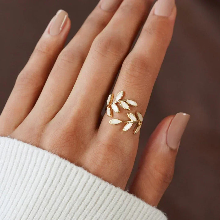 Anillo pure blanco ópalo hoja