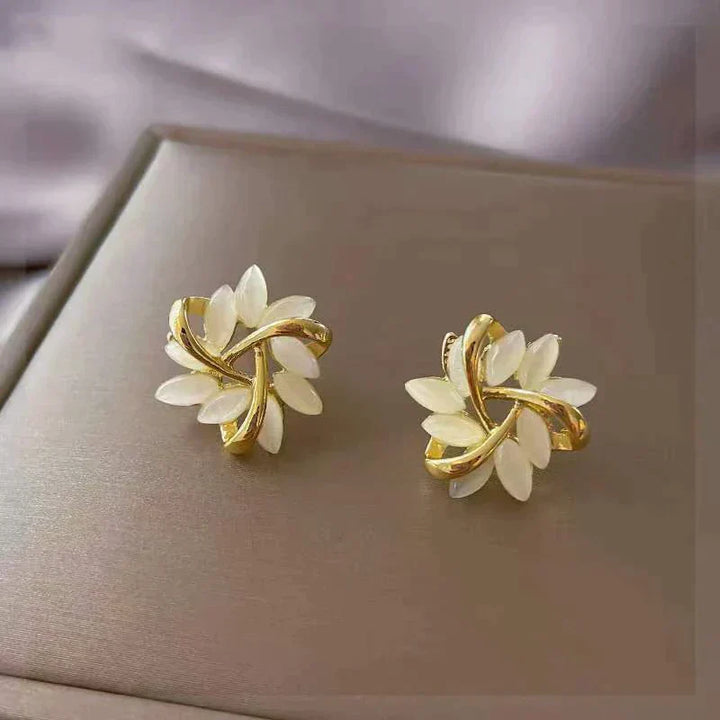 Pendientes Sonja Luxe blancos ópalo