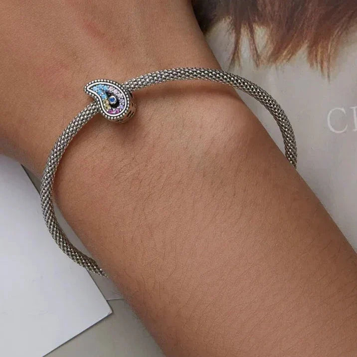Colgante en forma de gota