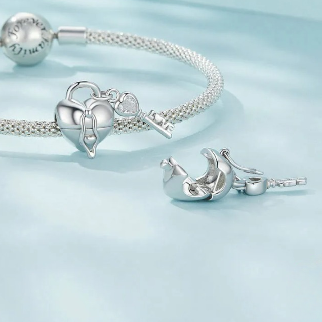 Colgante corazón y llaves