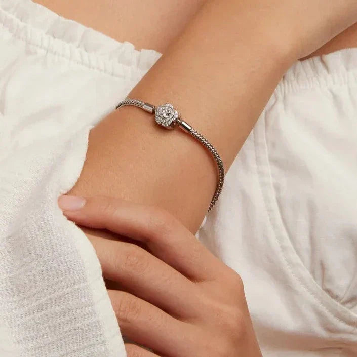 Rosa Plateada Pulsera Mágica