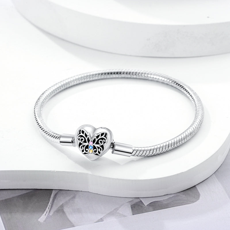 Pulsera con encanto de mariposa
