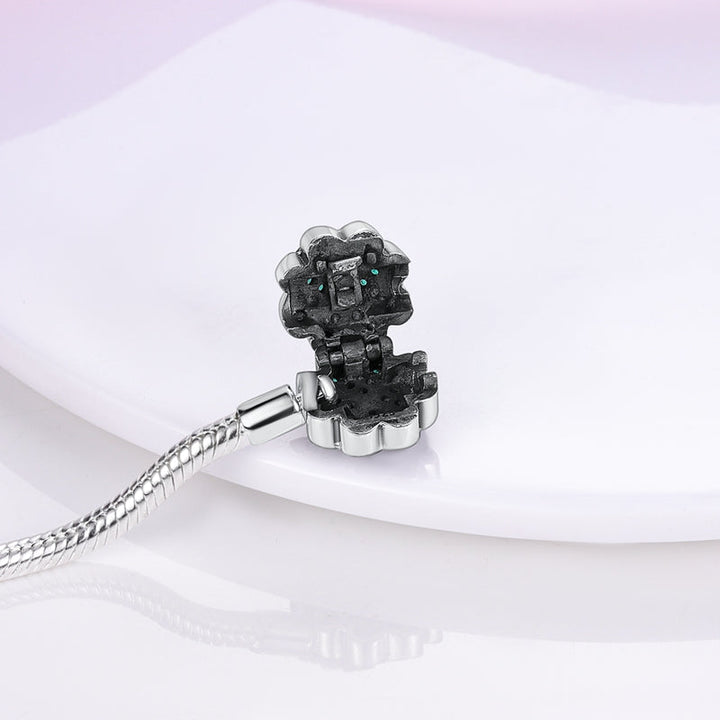Pulsera con el encanto del trébol de la suerte