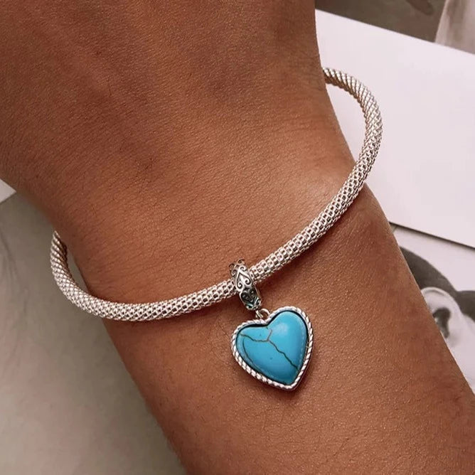 Collar de corazón azul