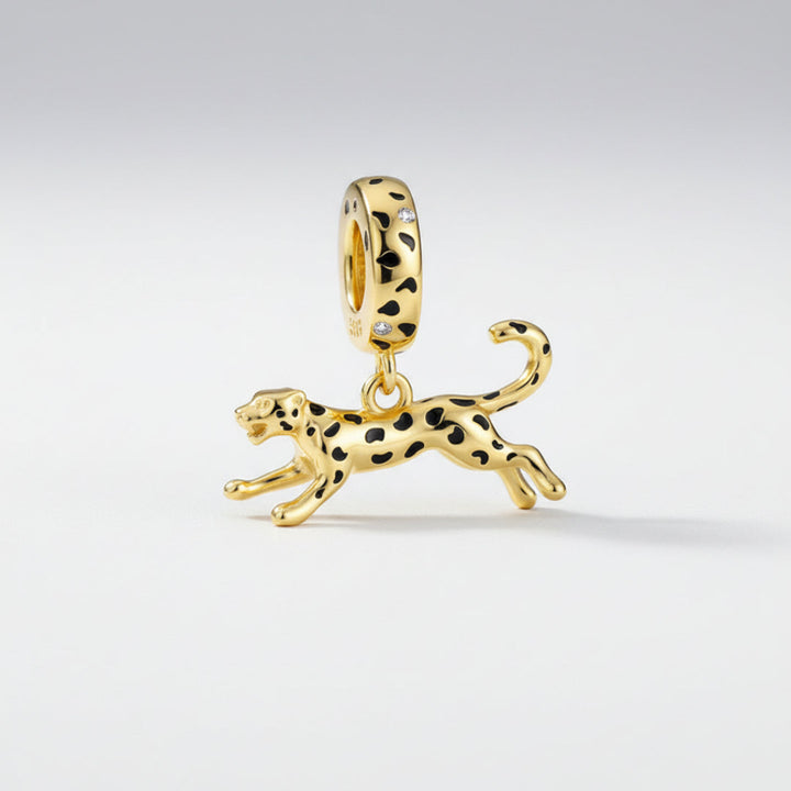 Colgante de leopardo dorado