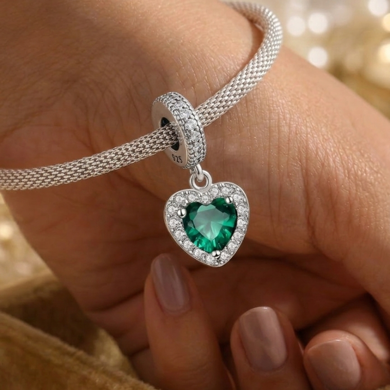 Colgante de corazón verde