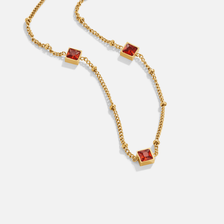 Collar Alberta con cristal rojo
