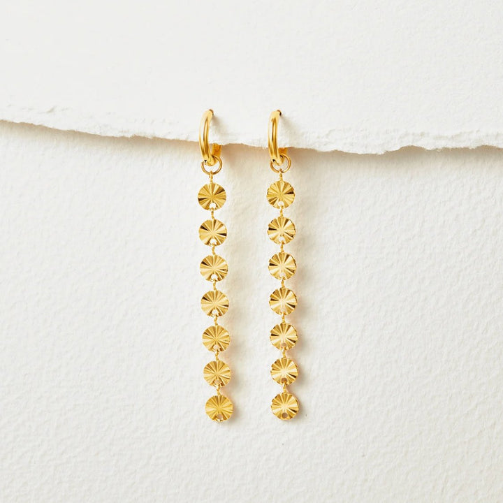 Pendientes disco Amari chapados en oro 18K