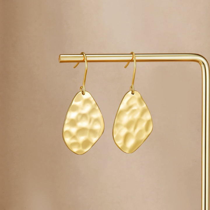 Pendientes dorados Amaya con colgantes