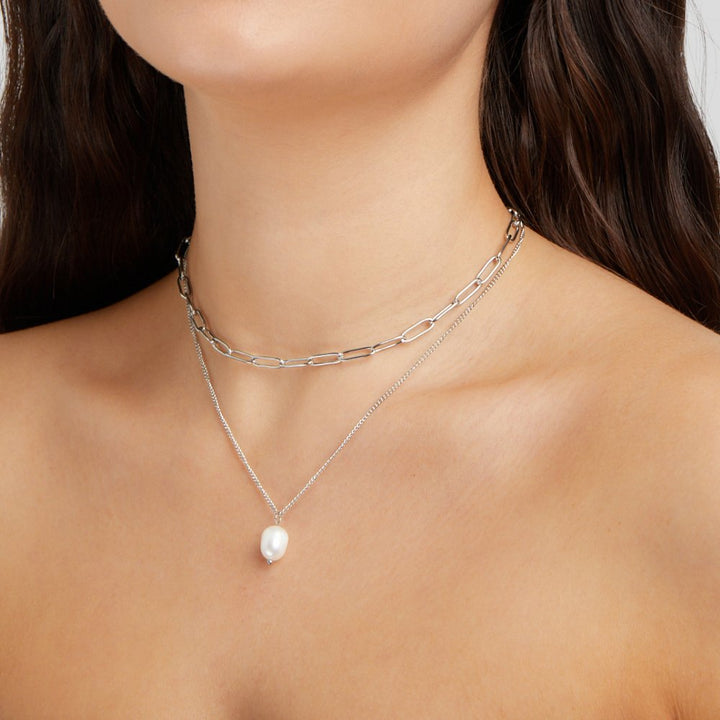 Collar plateado Angela Pearl