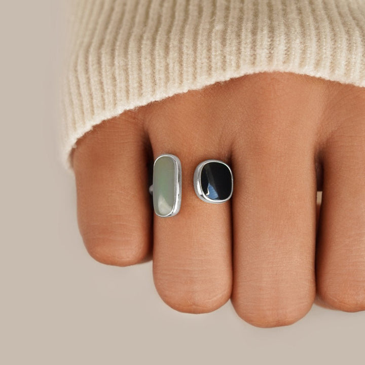 Anillo aguamarina envolvente plateado