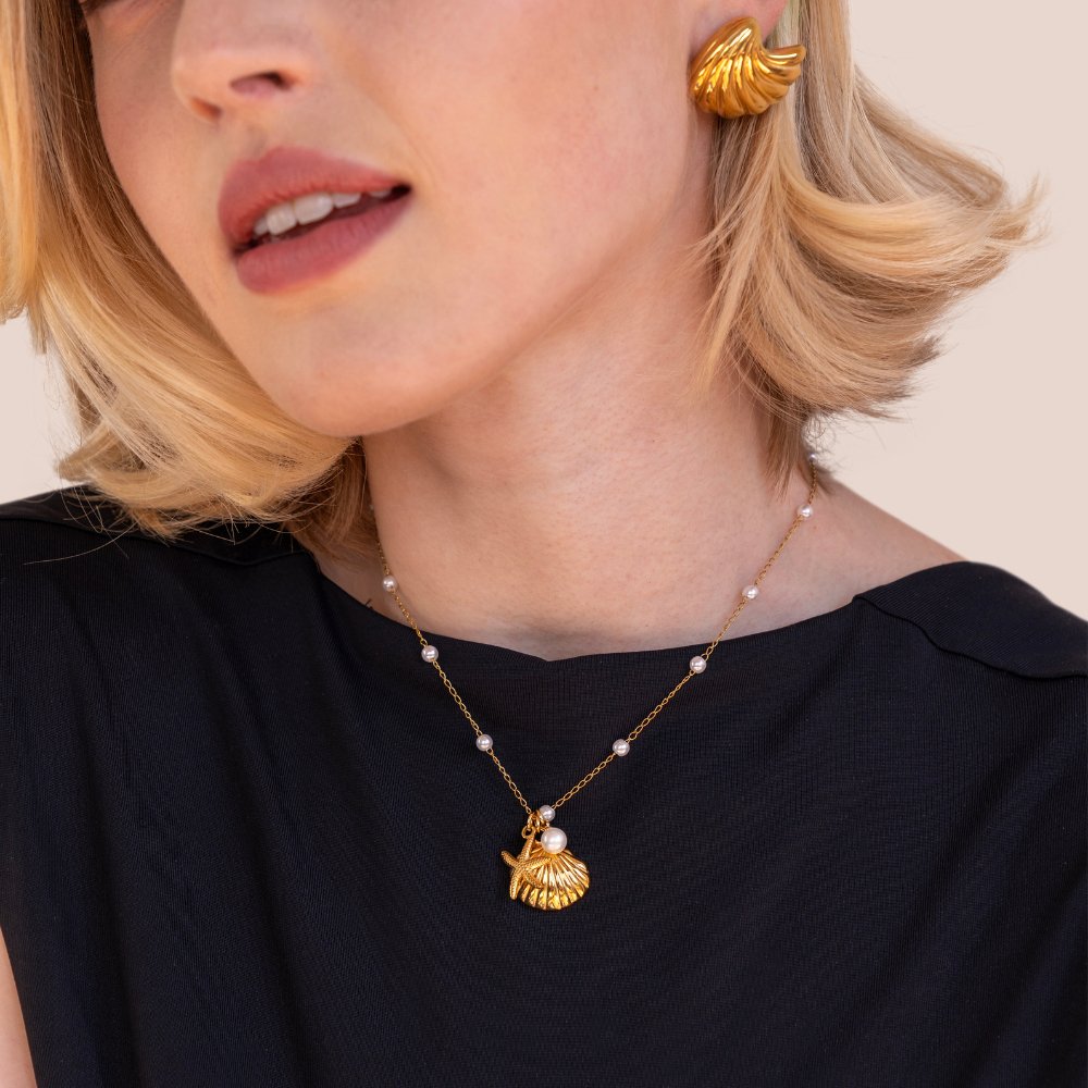 Collar Aria con charm de concha