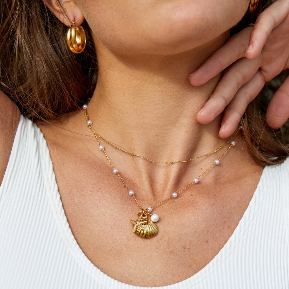 Collar Aria con charm de concha