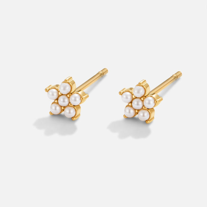 Pendientes flores con pequeña perla