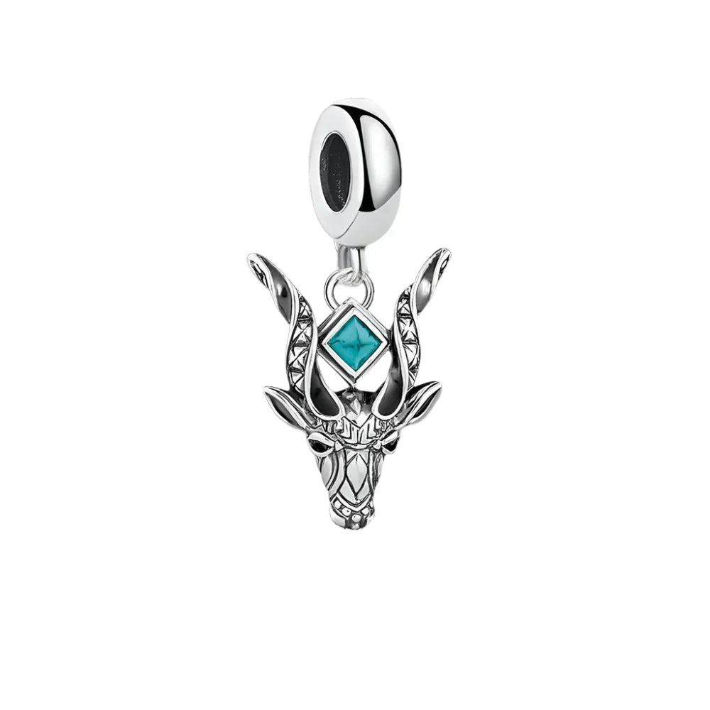 Collar colgante de cabeza de antílope azul