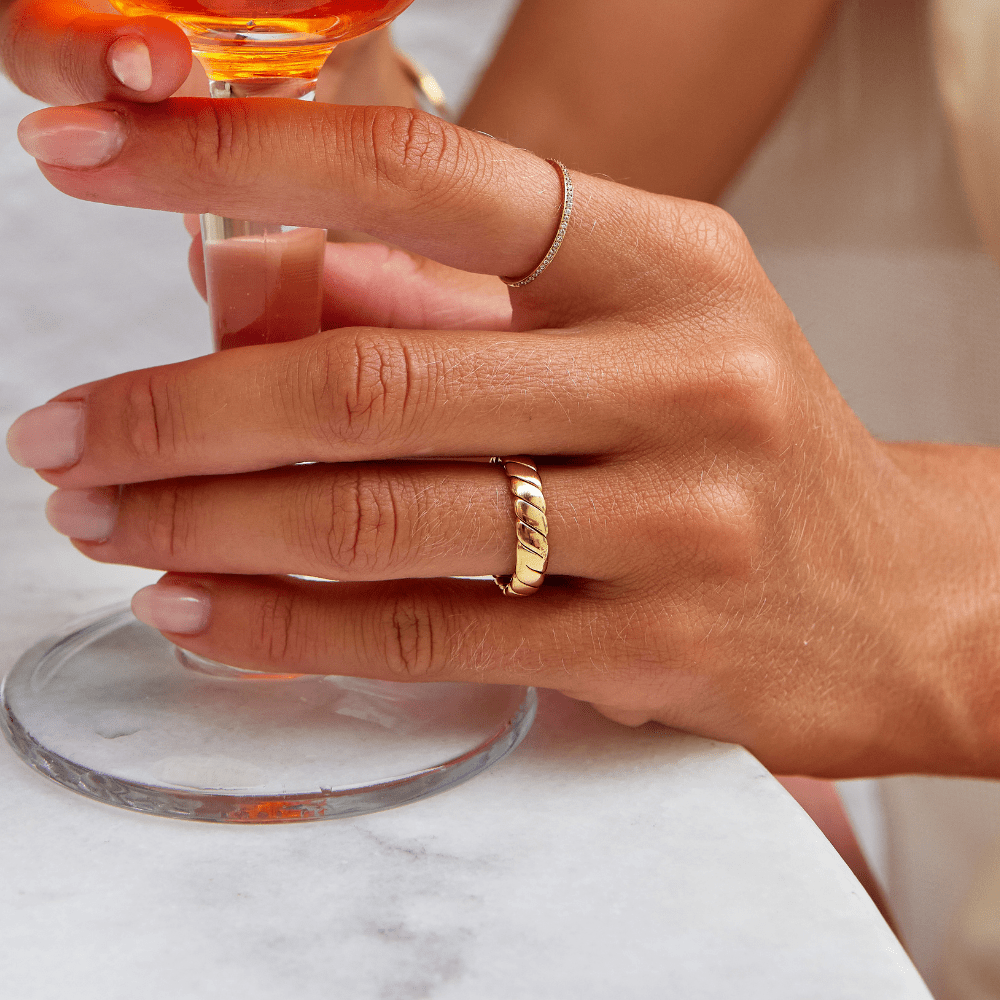Anillo Calira trenzado infinito
