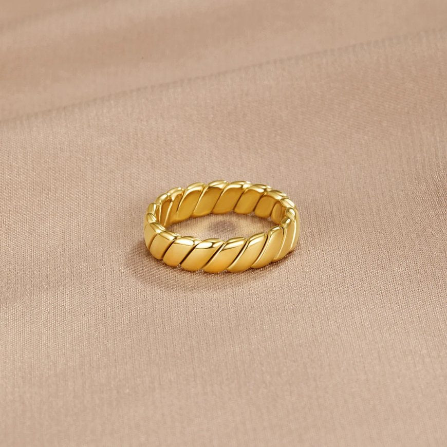 Anillo Calira trenzado infinito