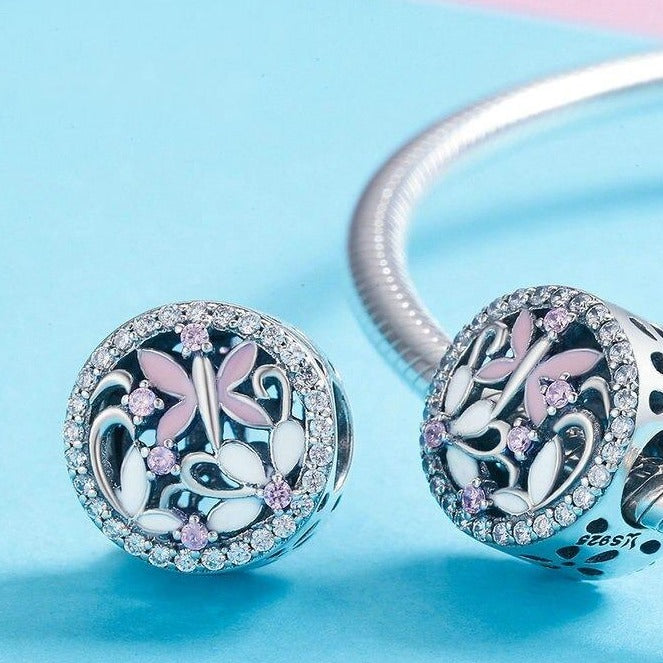 Colgante de mariposa rosa