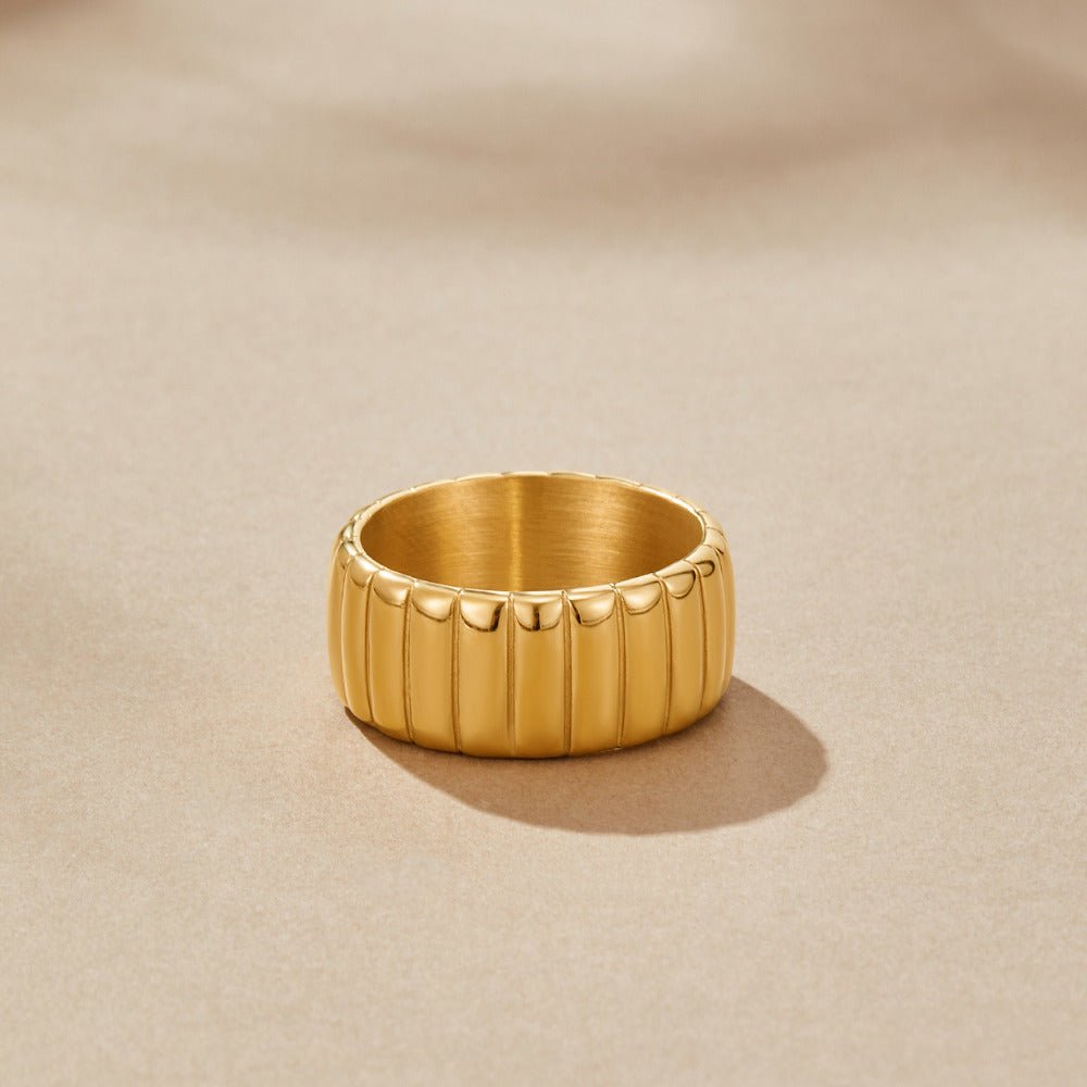 Anillo ancho Calira dorado