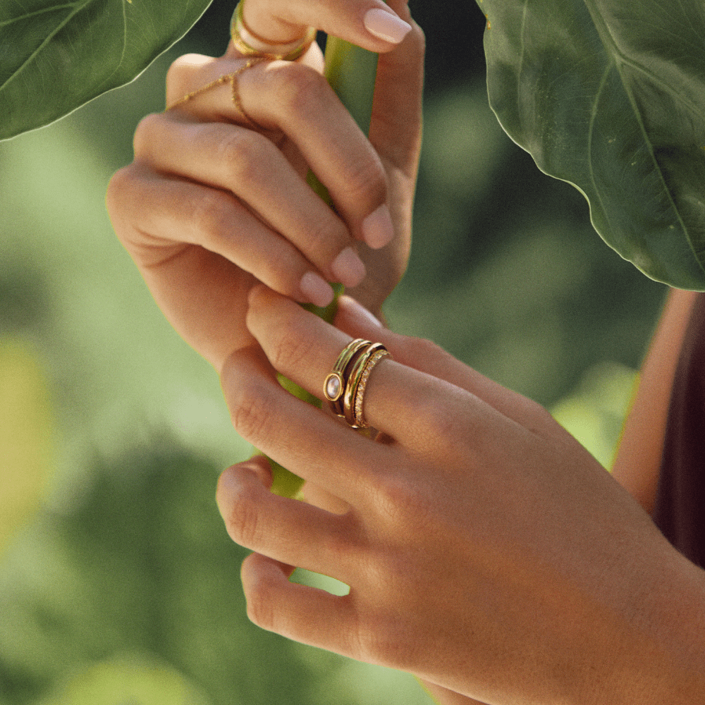 Anillo ancho perla 18K dorado