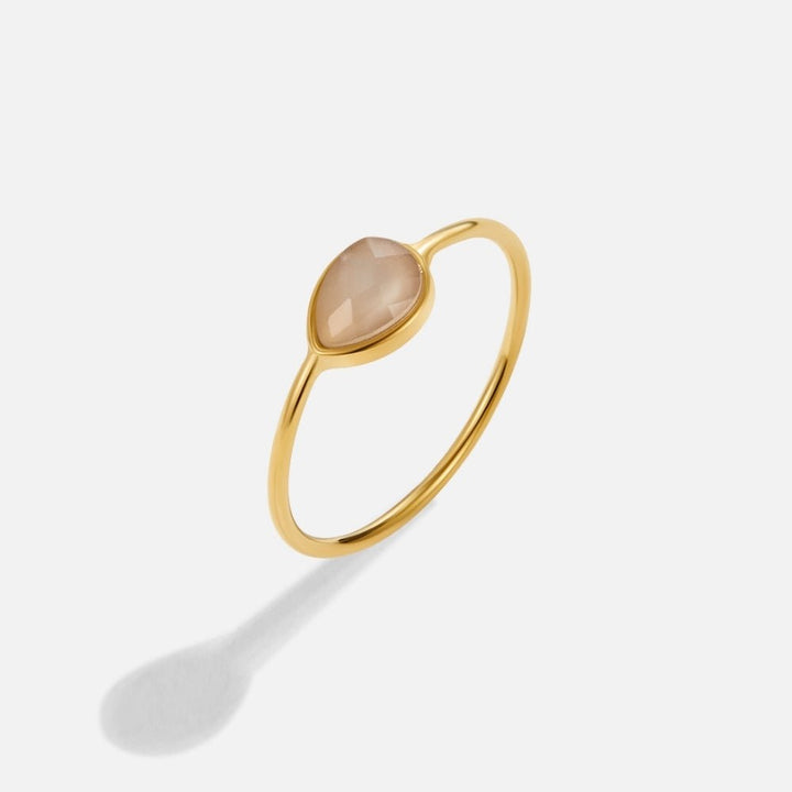 Anillo Clara Kapkovy piedra
