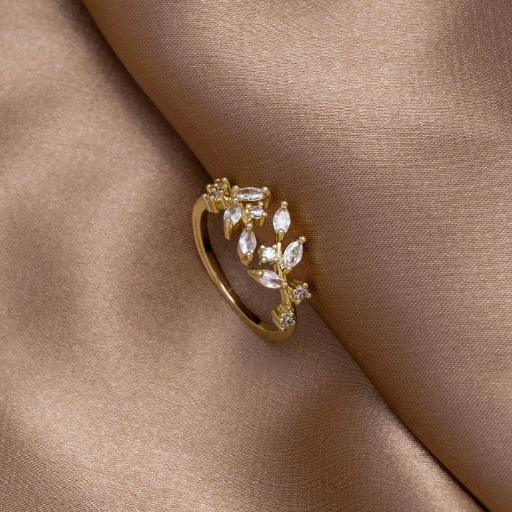 Anillo 18K oro cristales