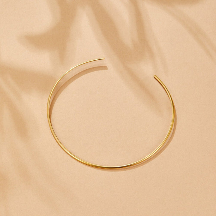 Collar fino dorado