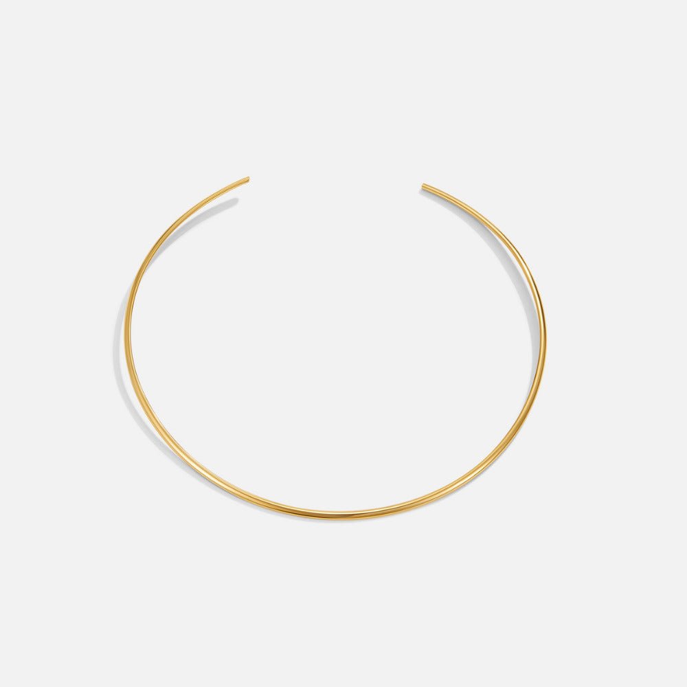 Collar fino dorado
