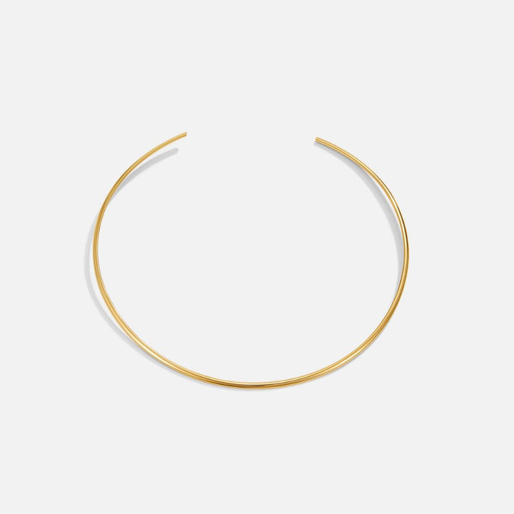 Collar fino dorado