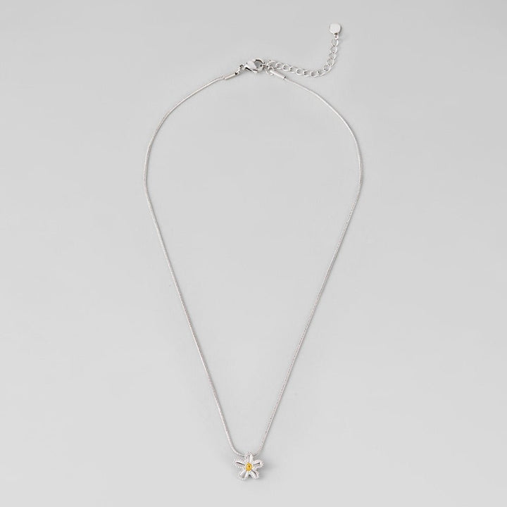 Collar Daisy con colgante