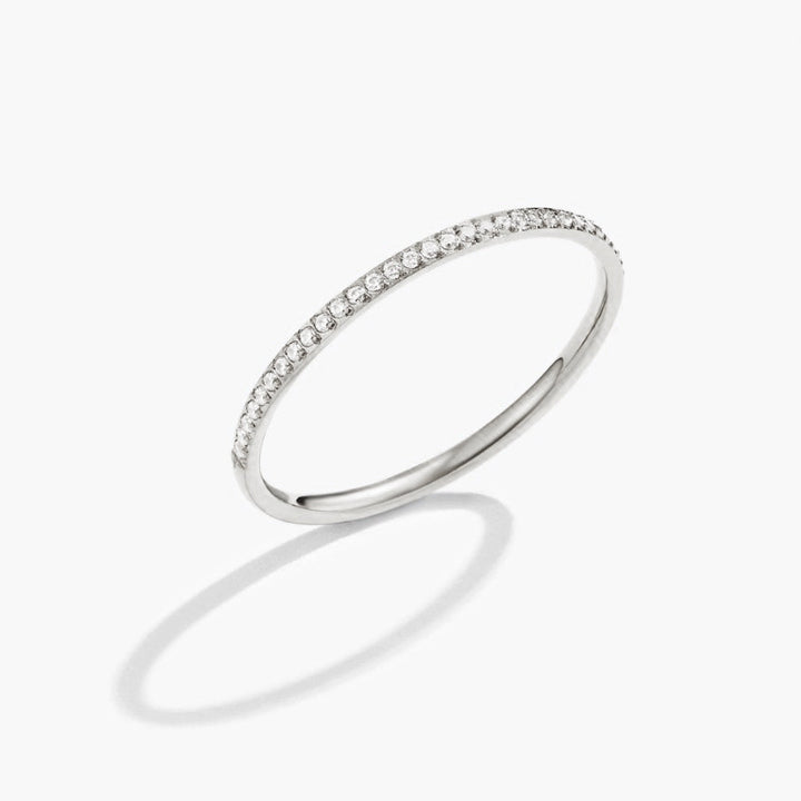 Anillo plateado eternidad cristal