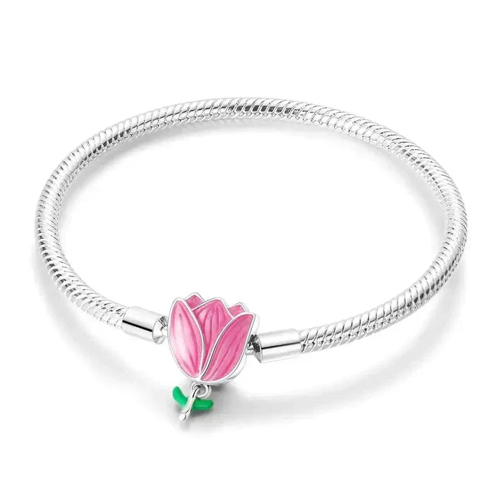 Pulsera floral con encanto