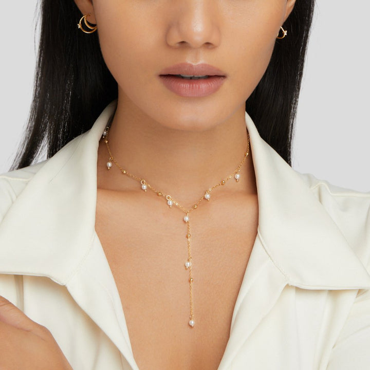 Collar lariat con colgante de perla