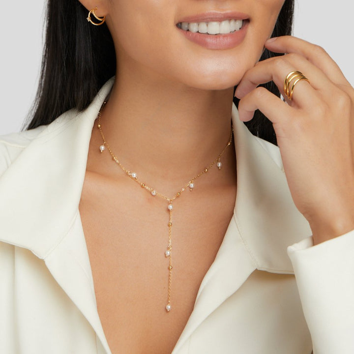 Collar lariat con colgante de perla