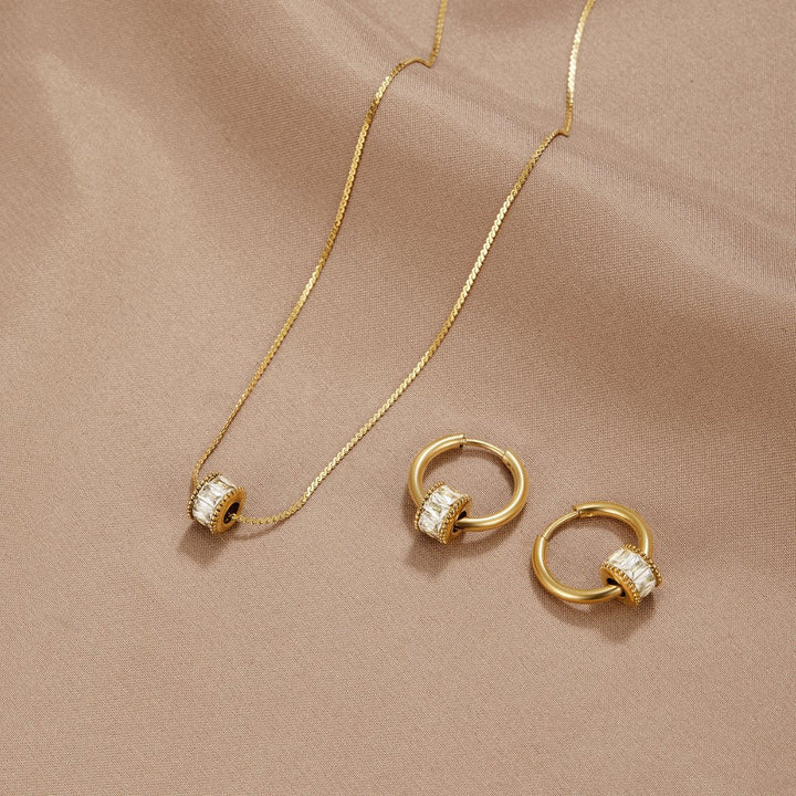 Set Gigi chapado en oro de 18K