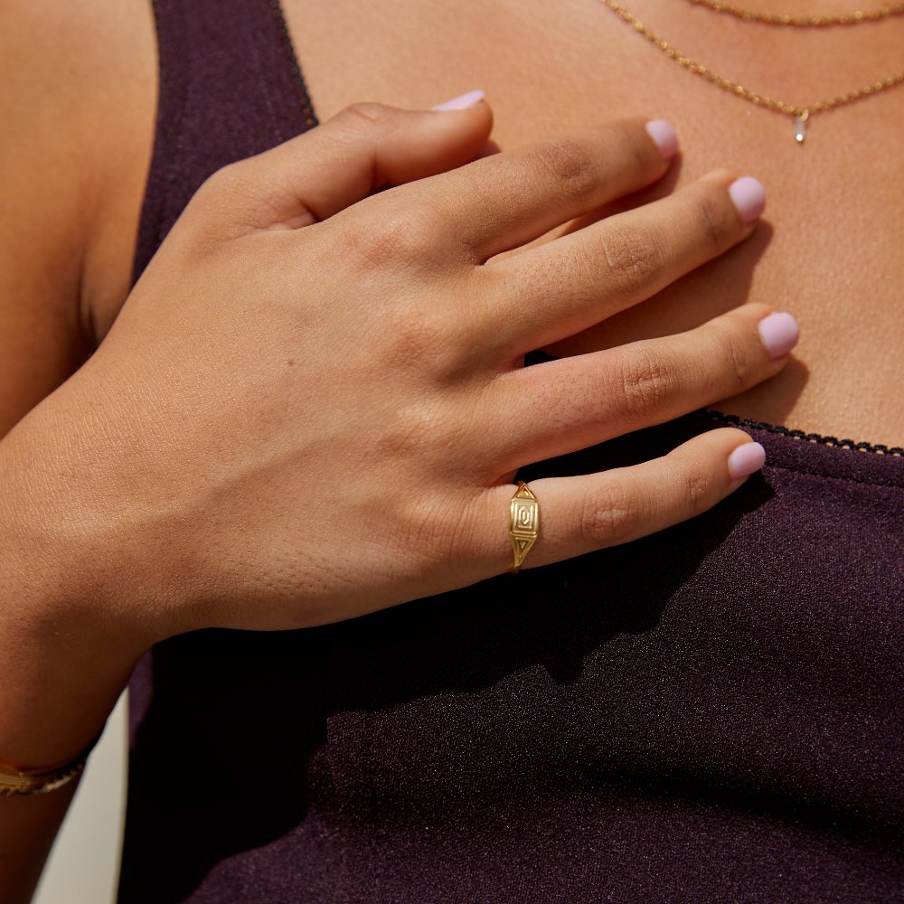 Anillo dorado Adaline