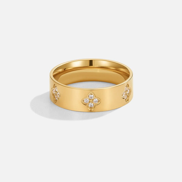 Anillo dorado cristal ajourée